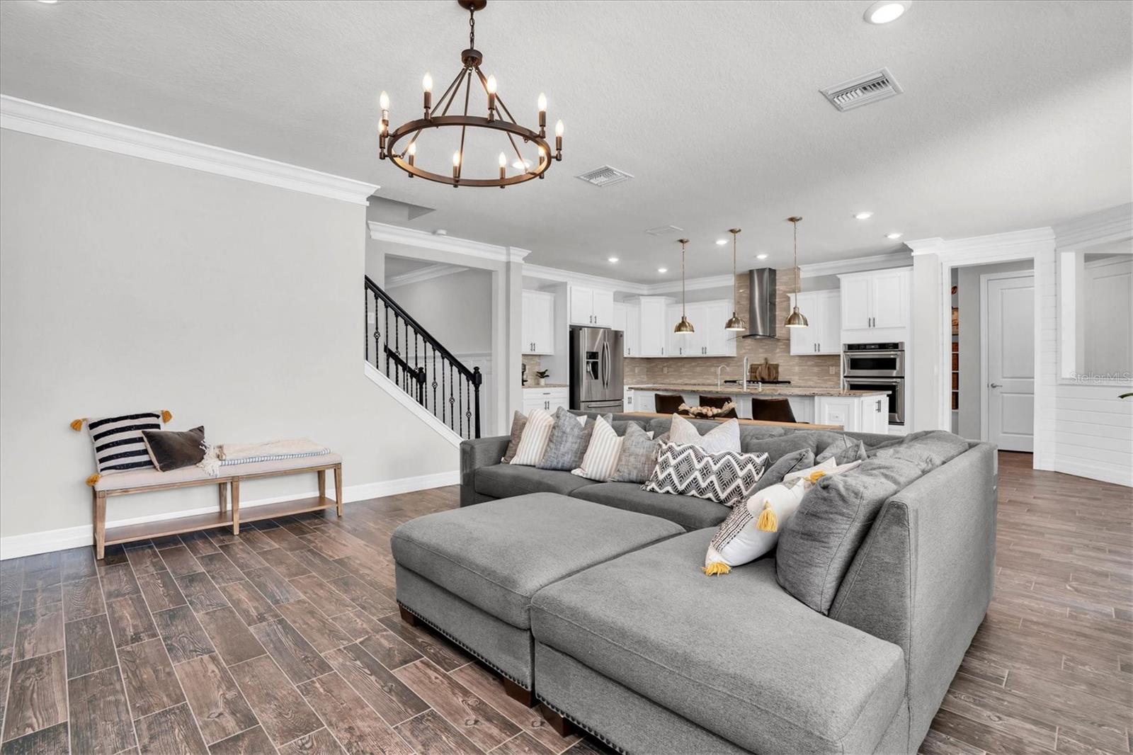 2516 WHITTLER BR