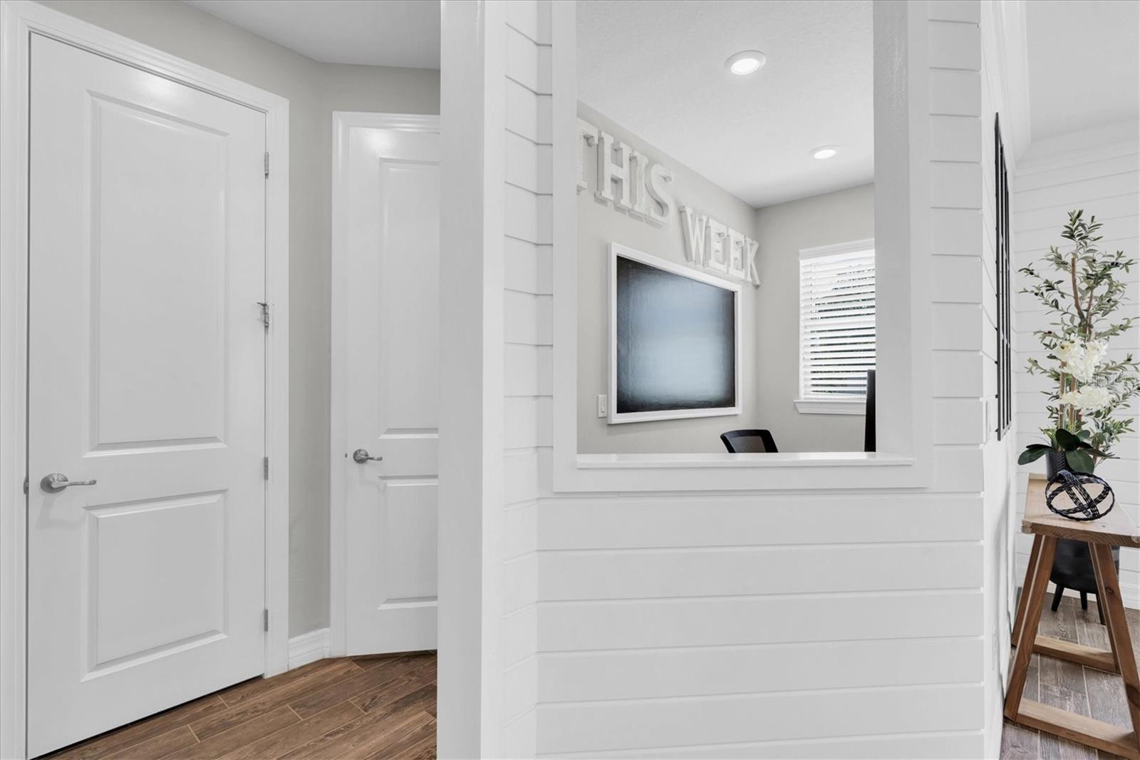 2516 WHITTLER BR
