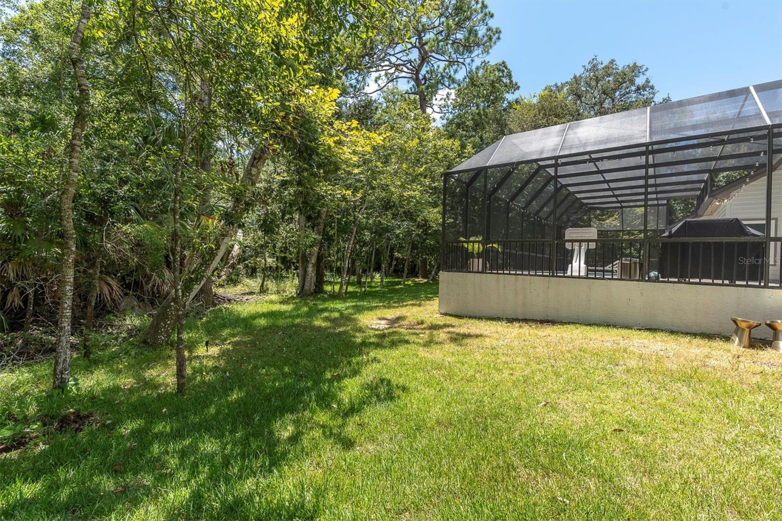 300 CASCADE LN