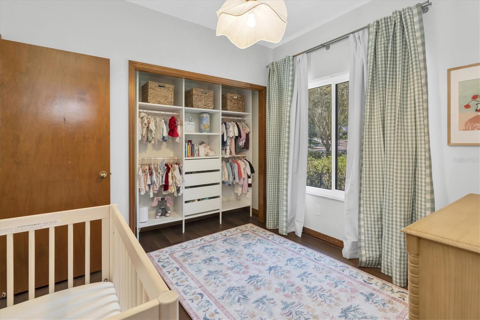 300 CASCADE LN