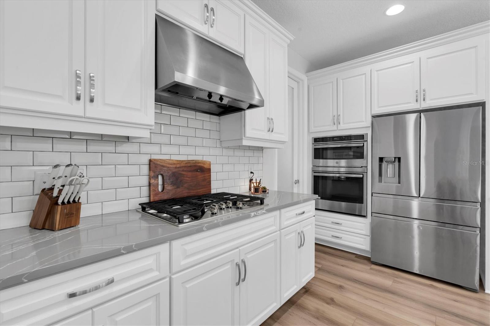 12148 HOMESTEADER AVE