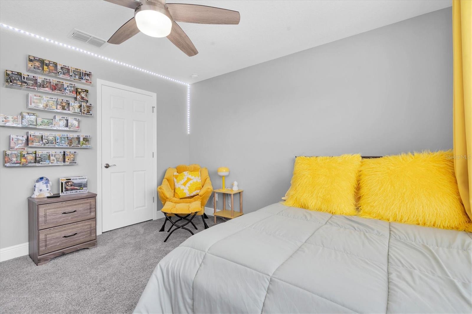 12148 HOMESTEADER AVE