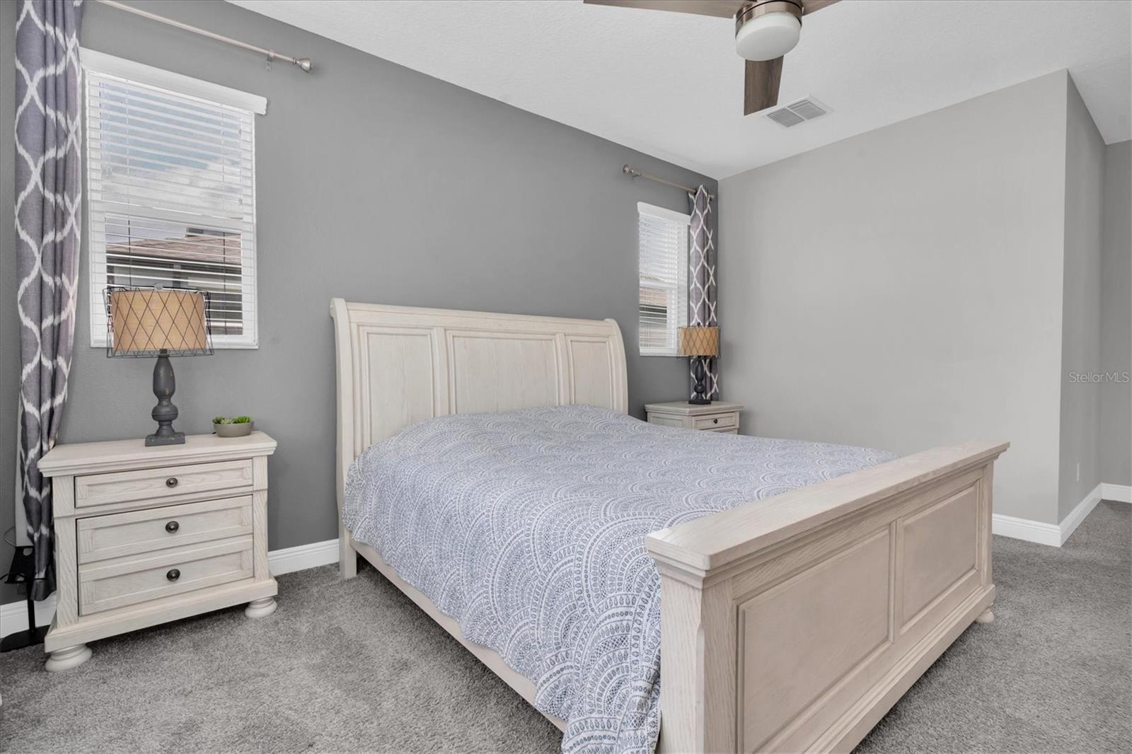 12148 HOMESTEADER AVE