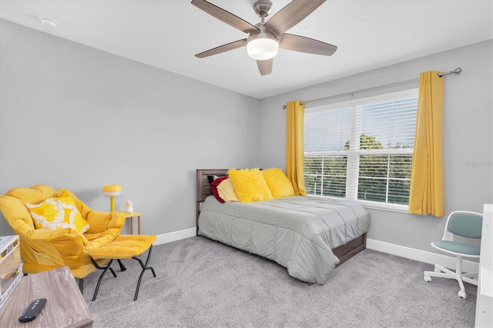 12148 HOMESTEADER AVE