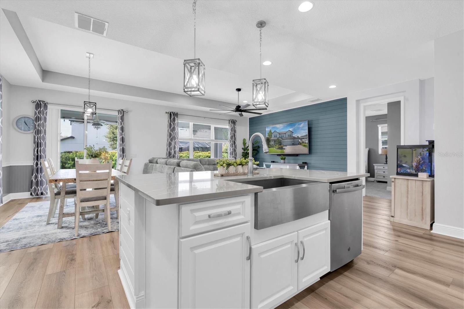 12148 HOMESTEADER AVE