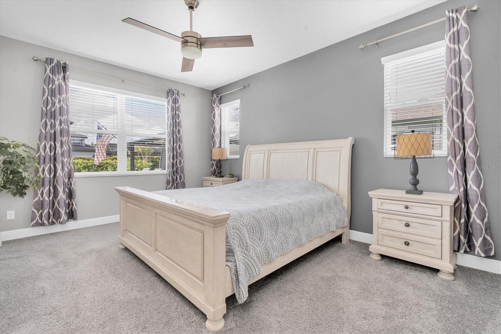 12148 HOMESTEADER AVE