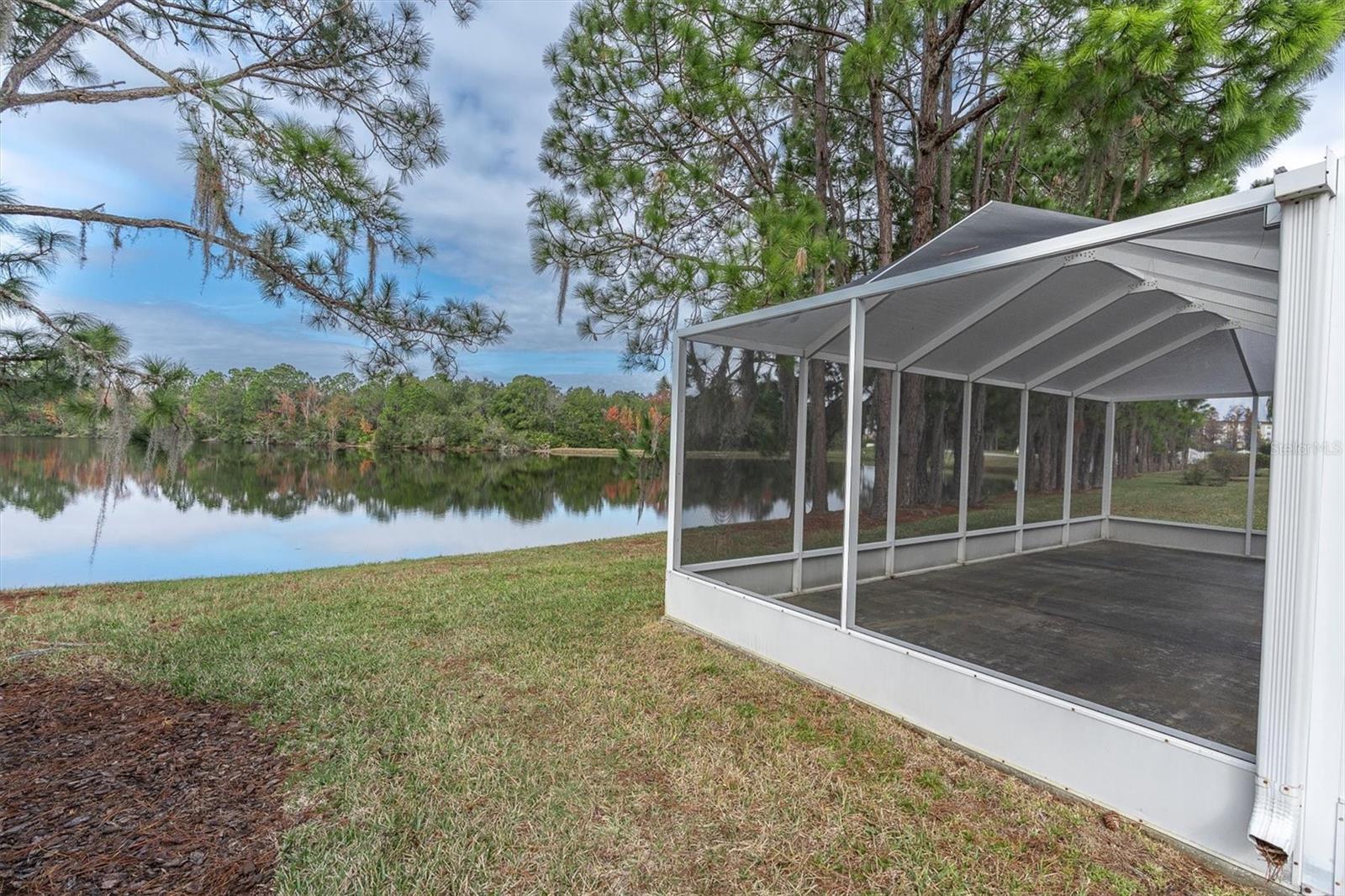 1553 MORNING ROSE PL