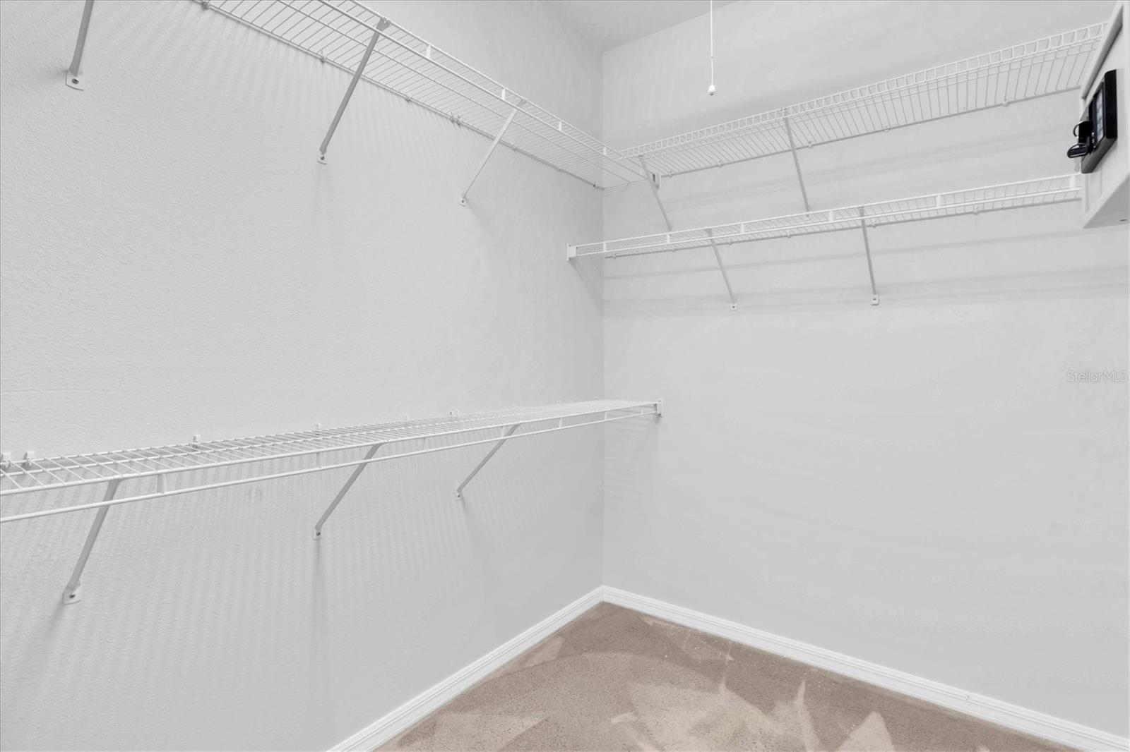 1553 MORNING ROSE PL