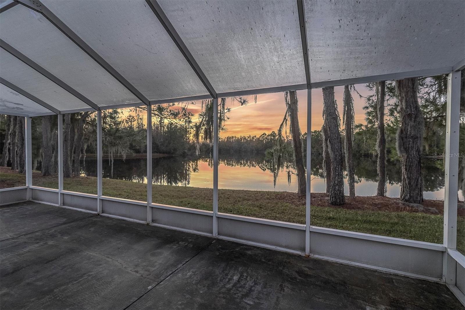 1553 MORNING ROSE PL