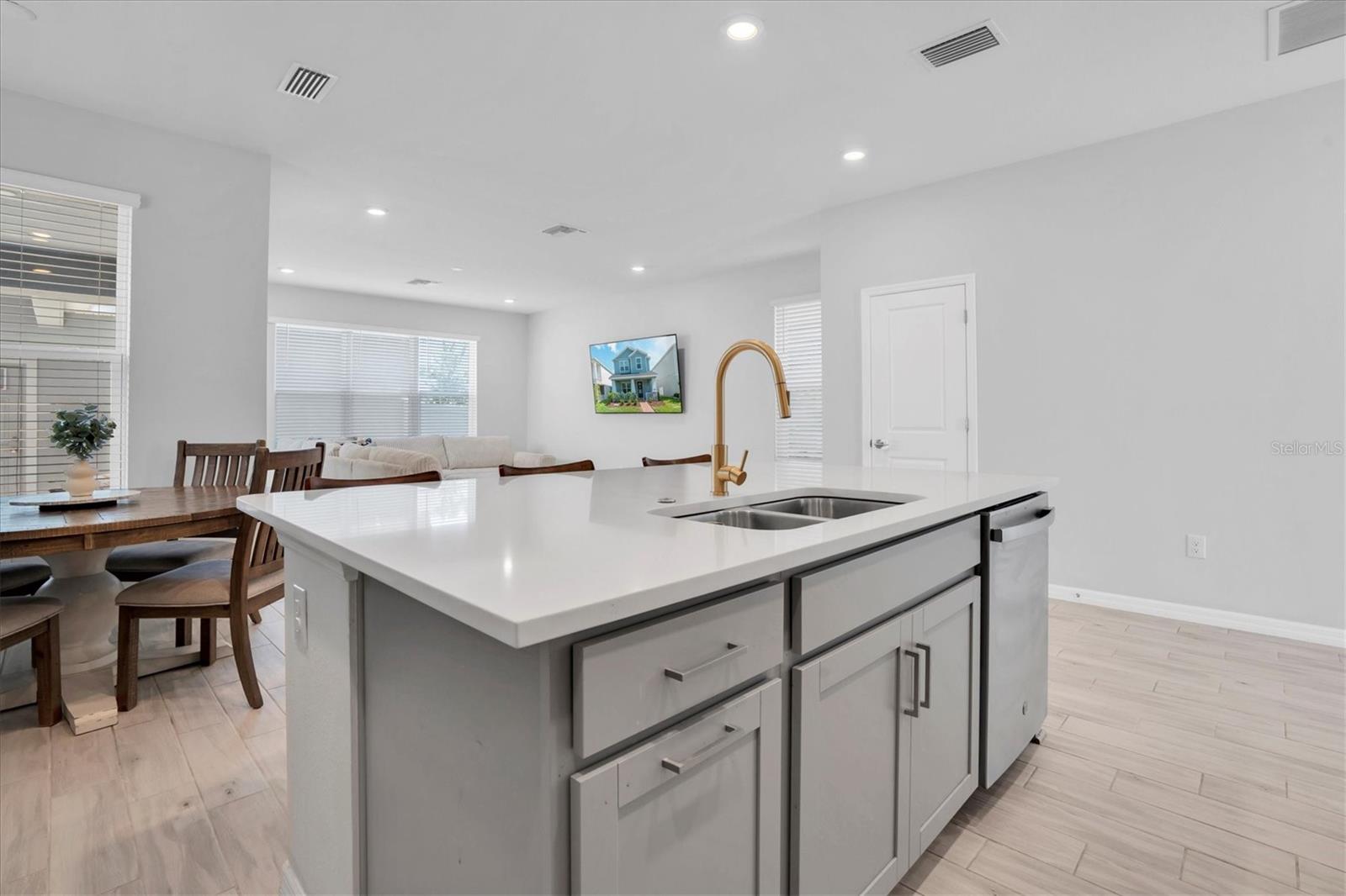 13639 RANGELAND BLVD