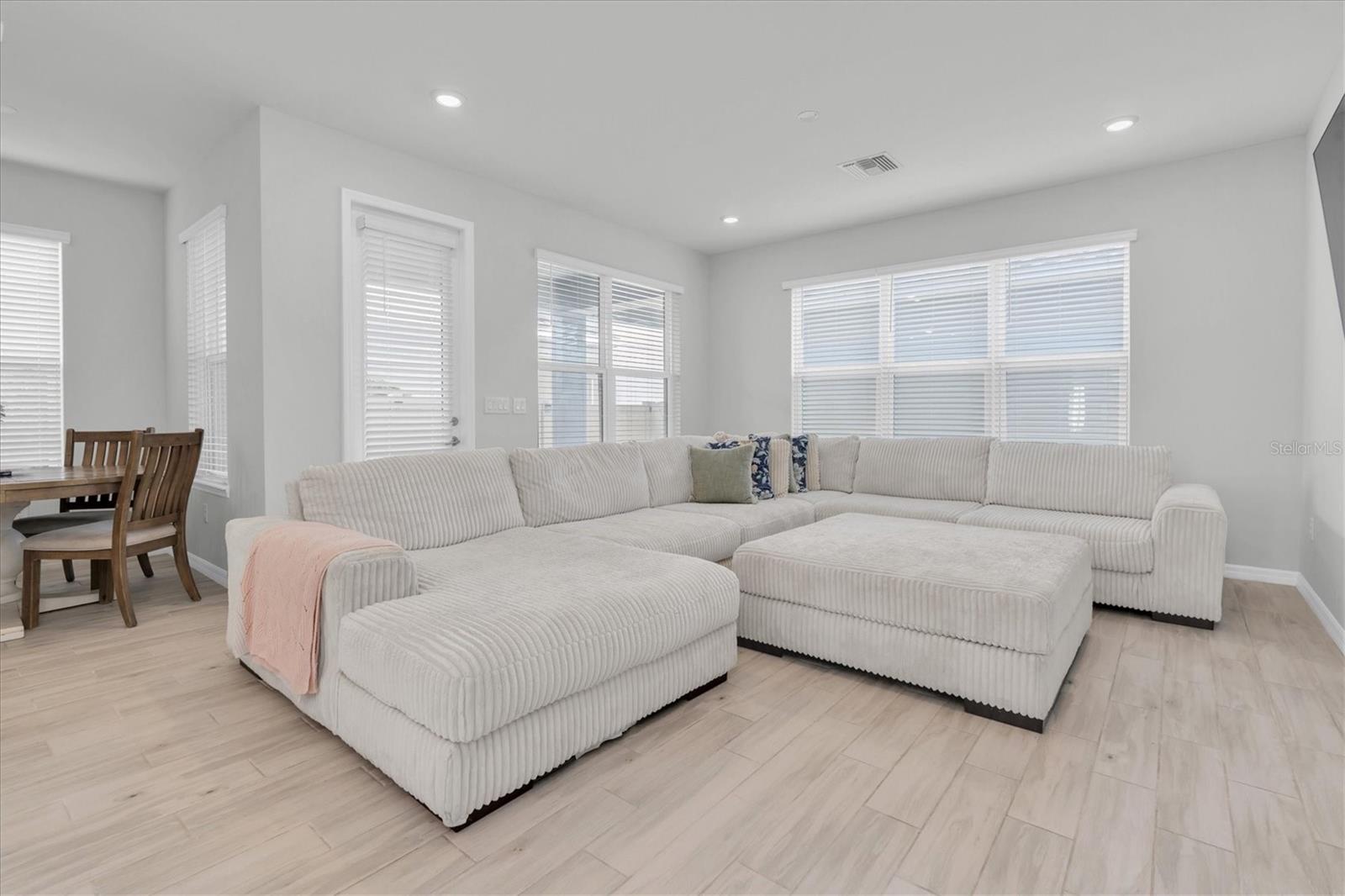 13639 RANGELAND BLVD