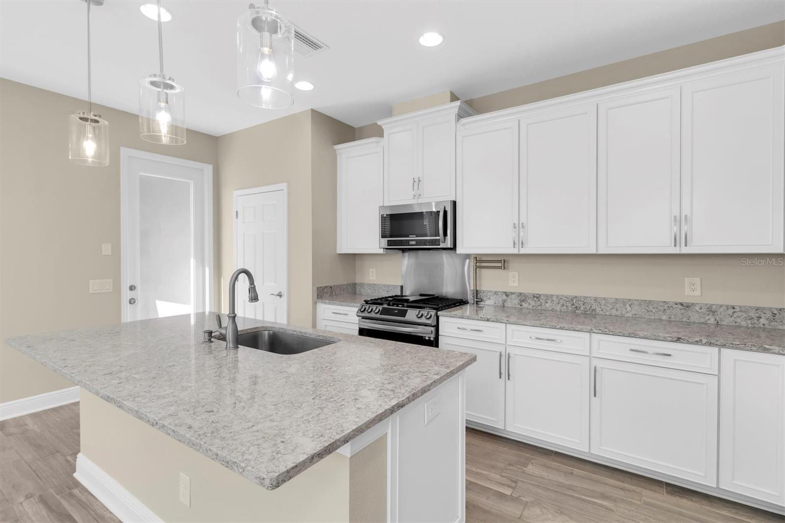 12580 RANGELAND BLVD