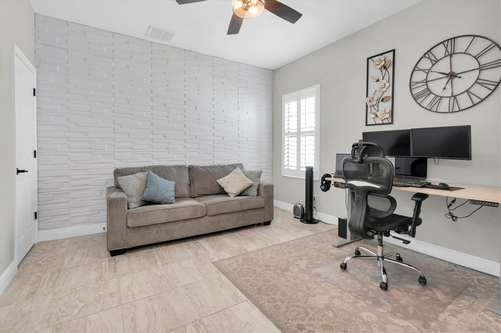 3820 WOODS RIDER LOOP