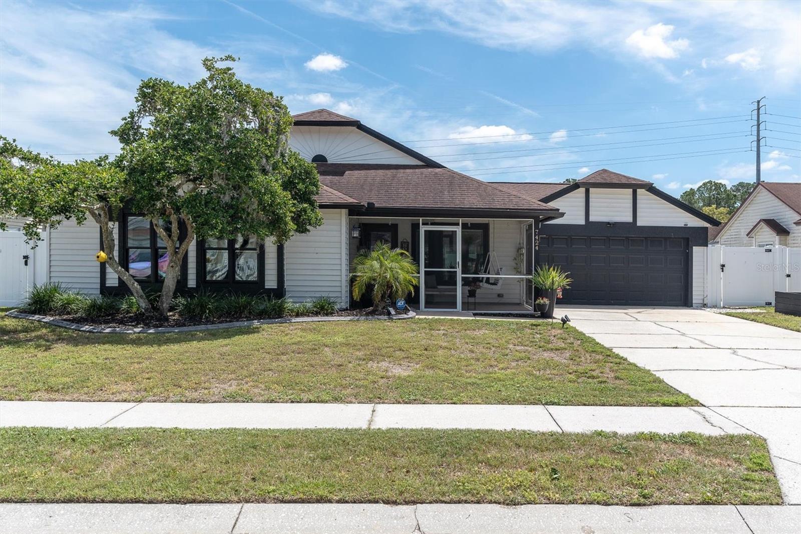 7424 SWAN LAKE DR