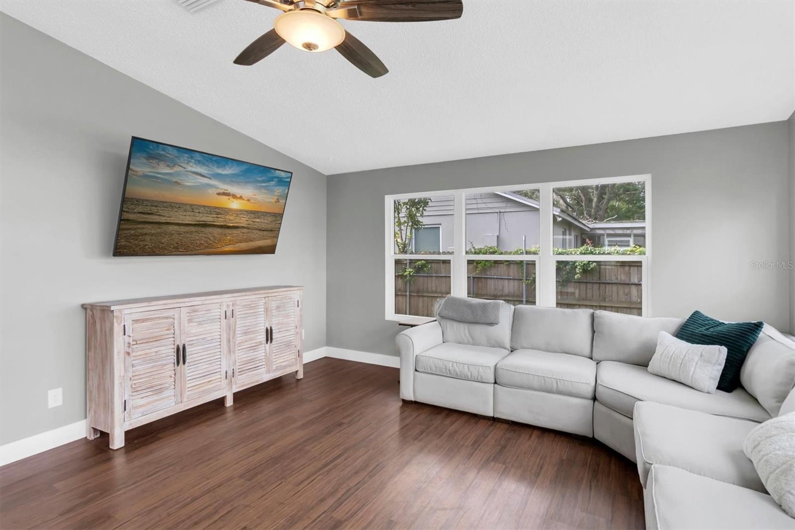 3117 LENWOOD DR