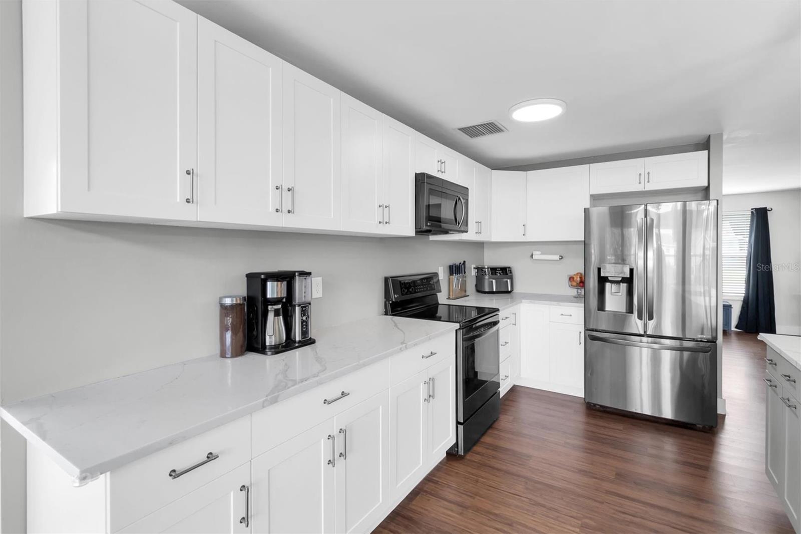 3117 LENWOOD DR
