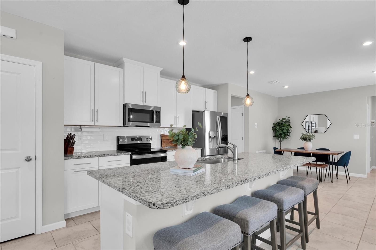 8867 PRAIRIE CREEK DR