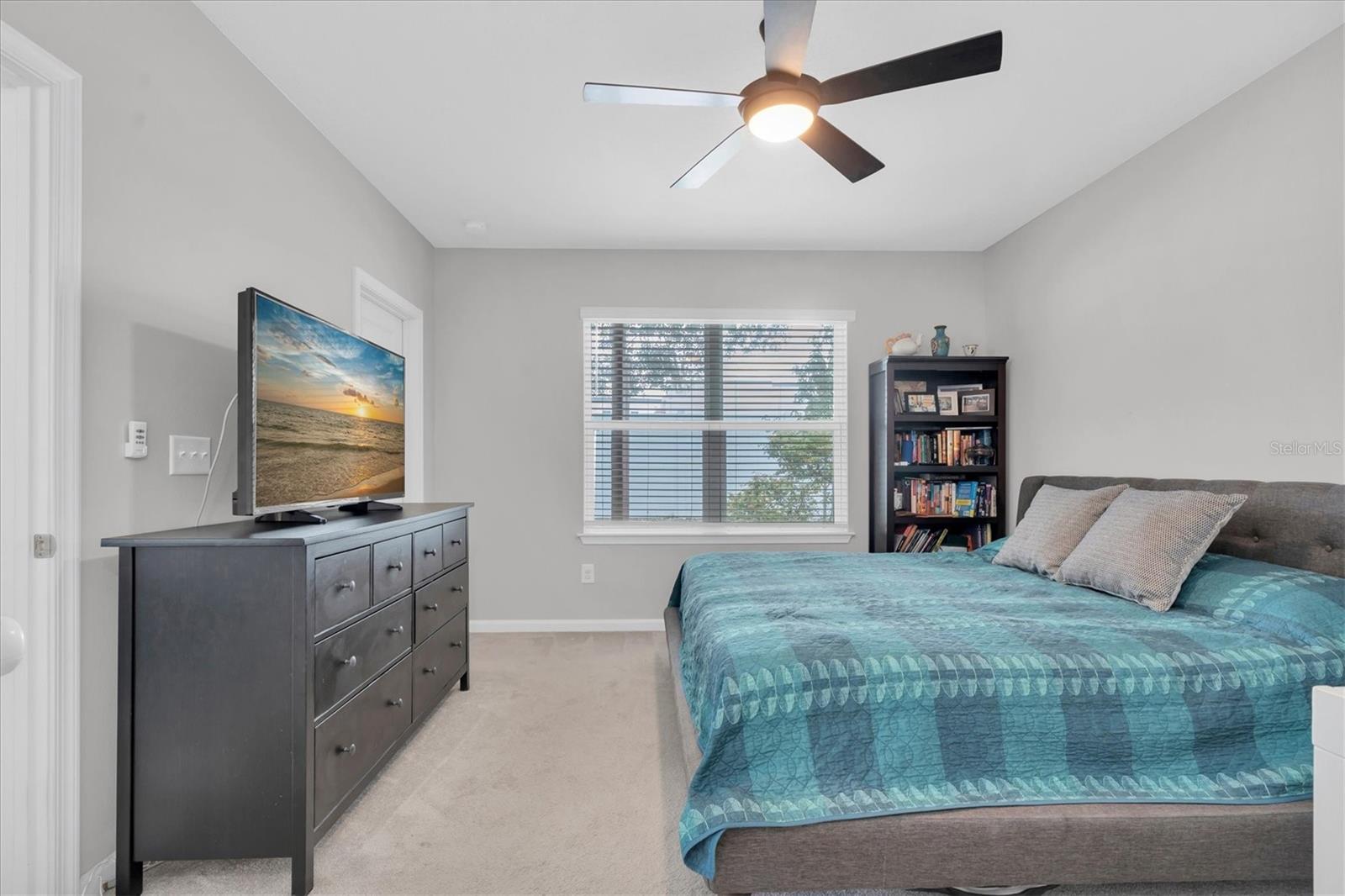 8867 PRAIRIE CREEK DR