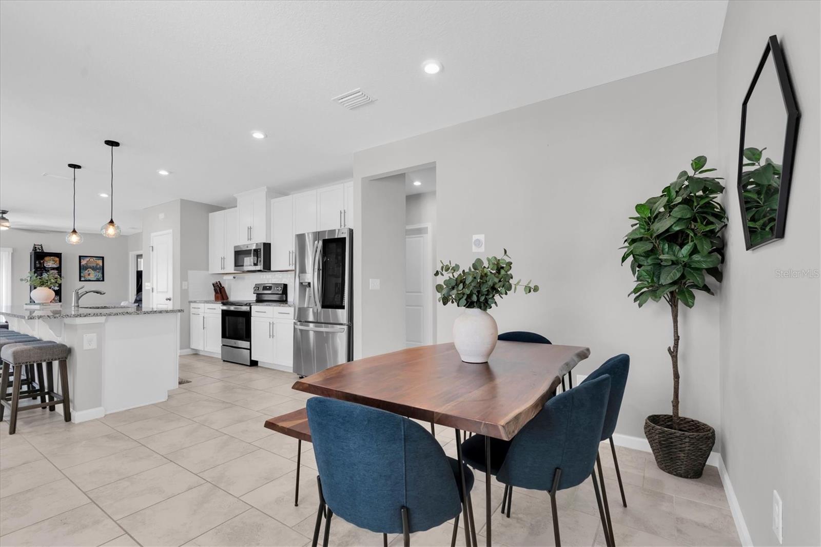 8867 PRAIRIE CREEK DR