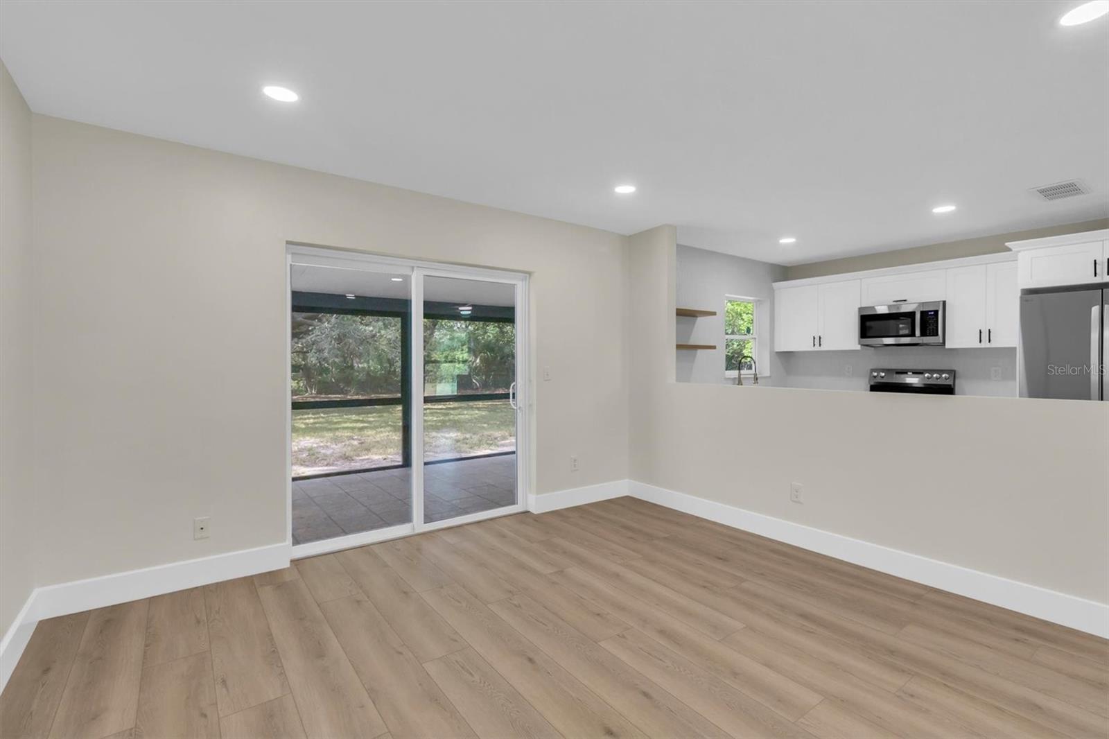 7256 PINEHURST DR