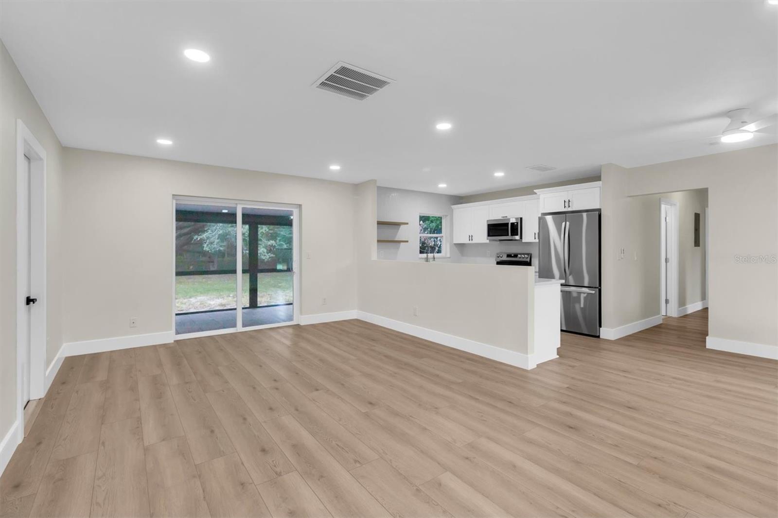 7256 PINEHURST DR