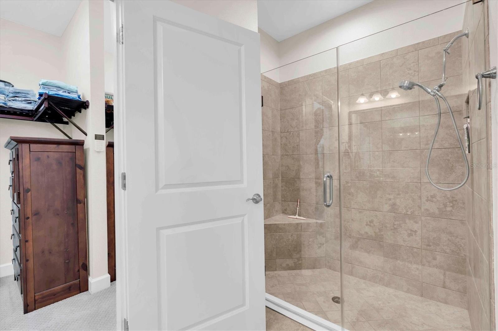 3142 FRANCOA DR