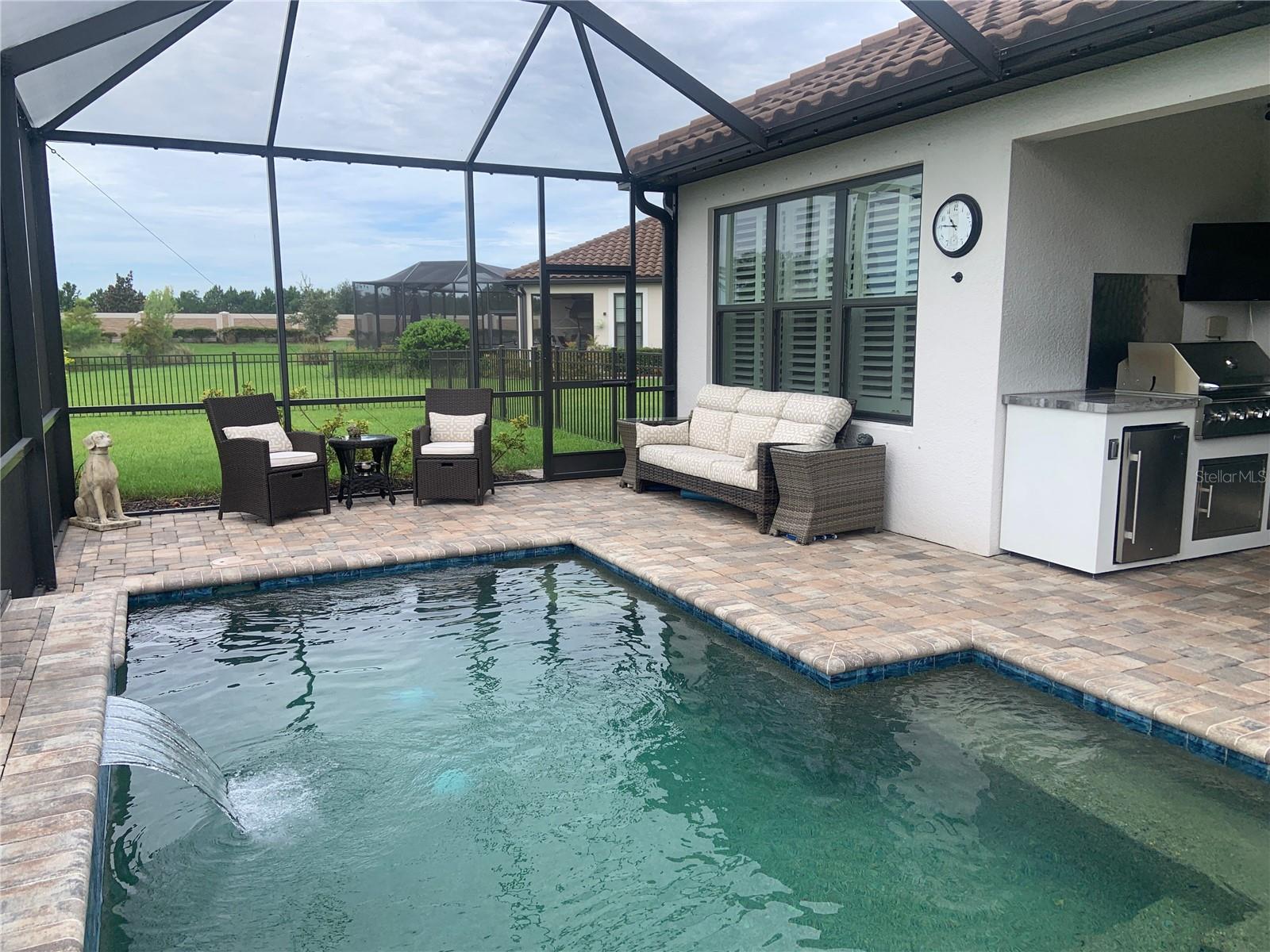 3142 FRANCOA DR