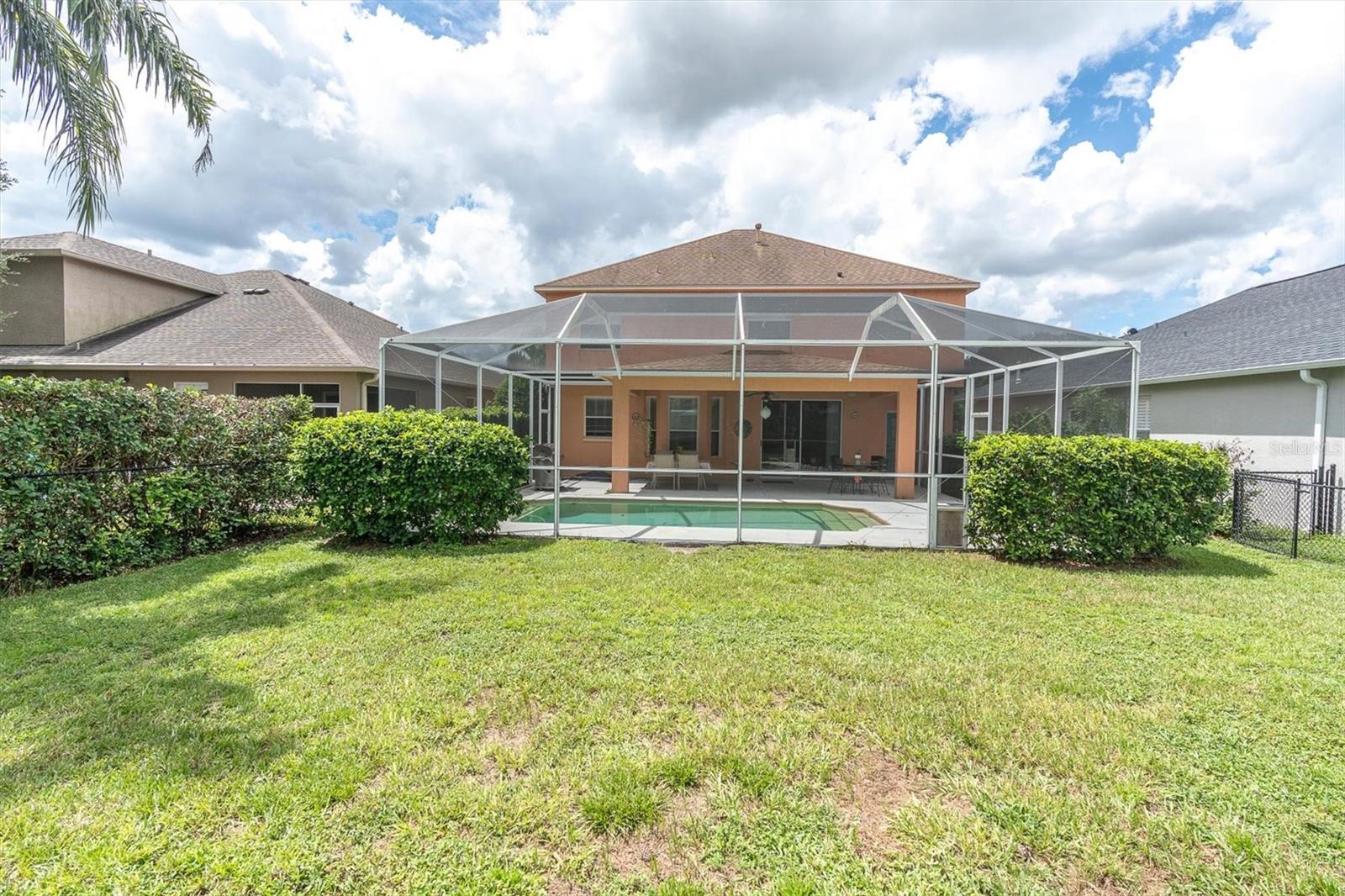 1746 ROSEROOT CT