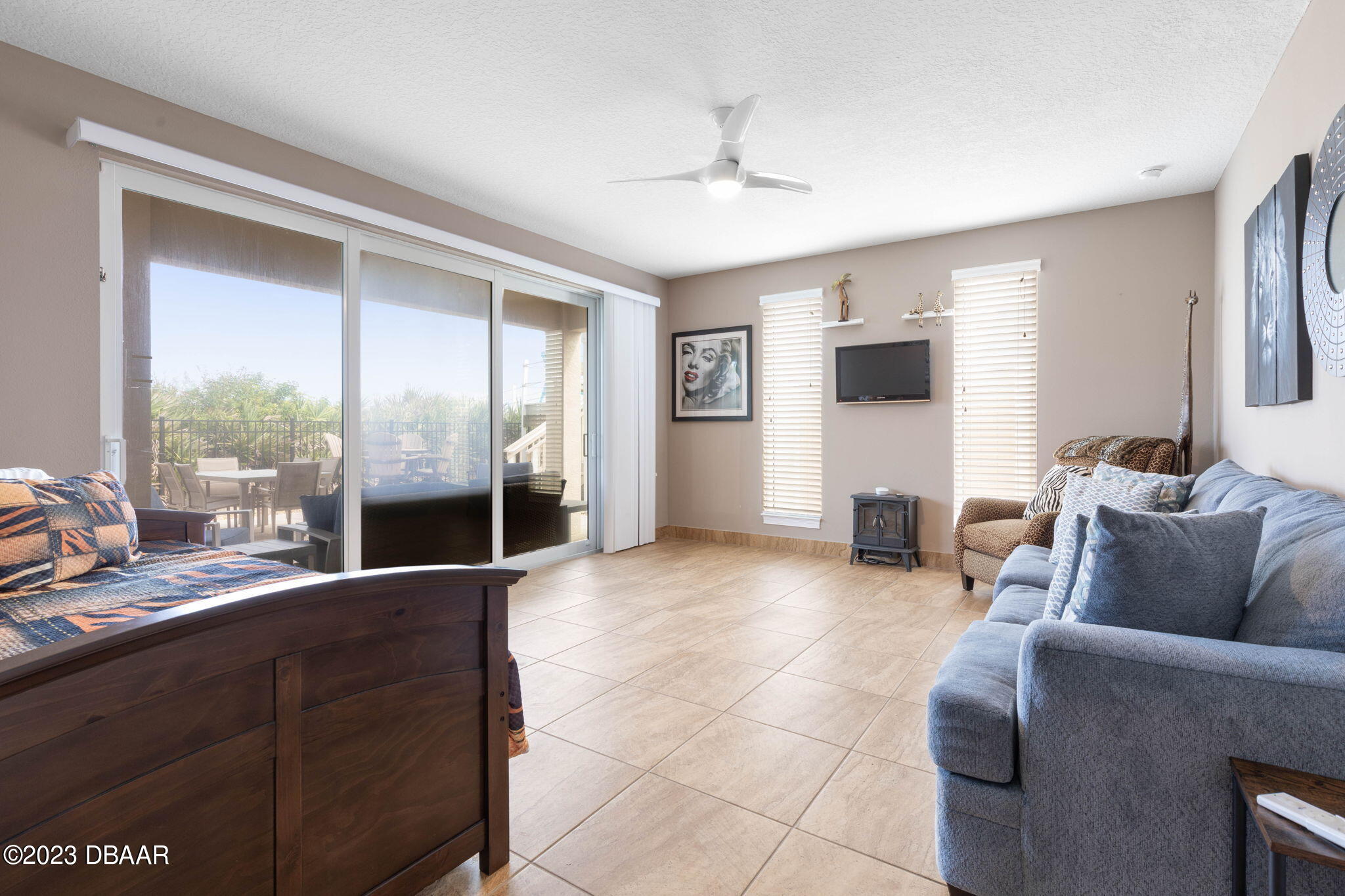2711 N Ocean Shore Boulevard