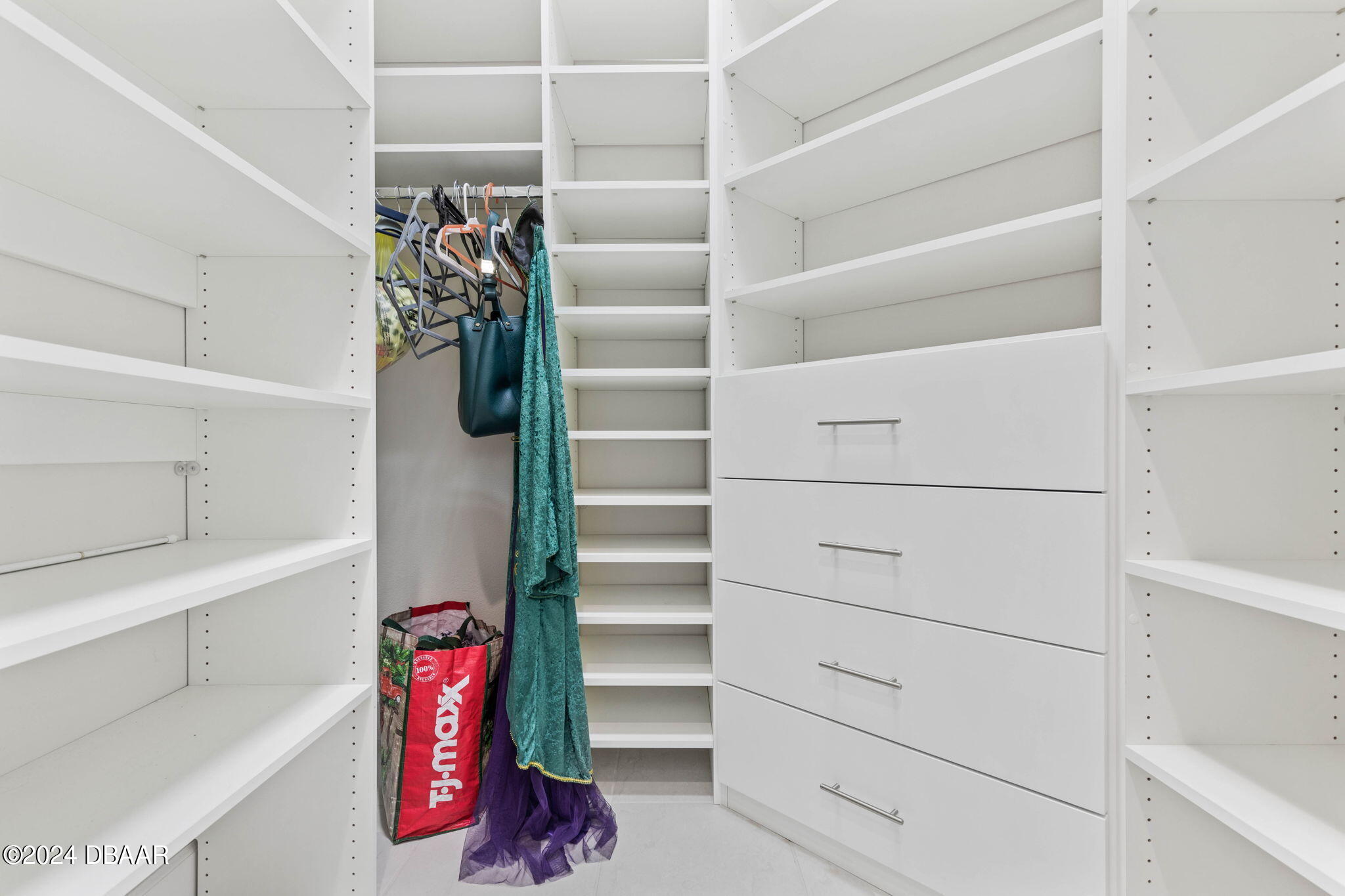 767 Aldenham Lane