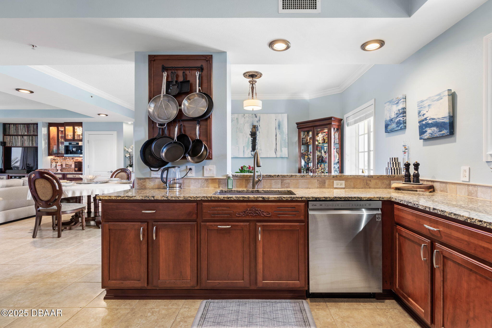 102 Yacht Harbor Drive, 470