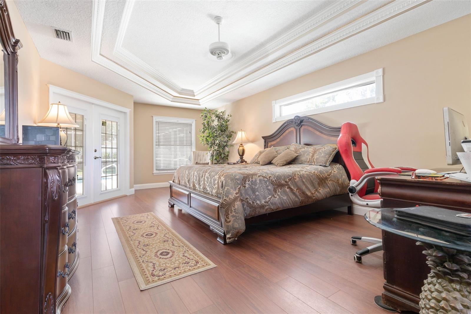 46 WOODWARD LN