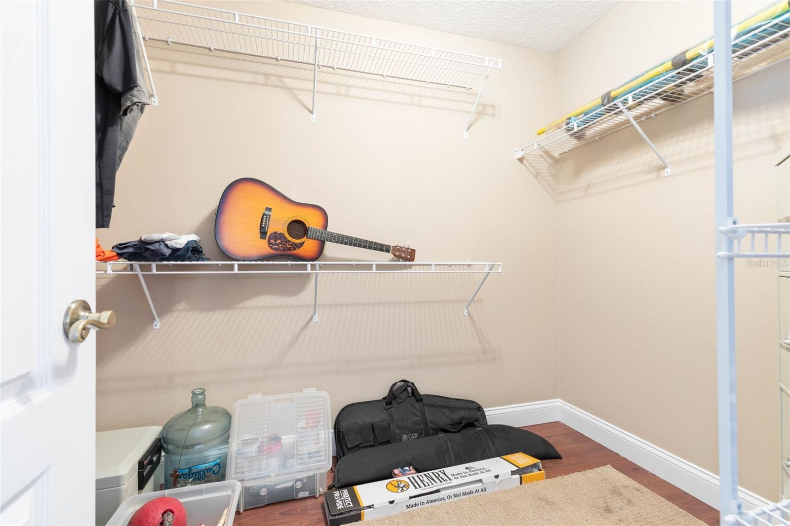 46 WOODWARD LN