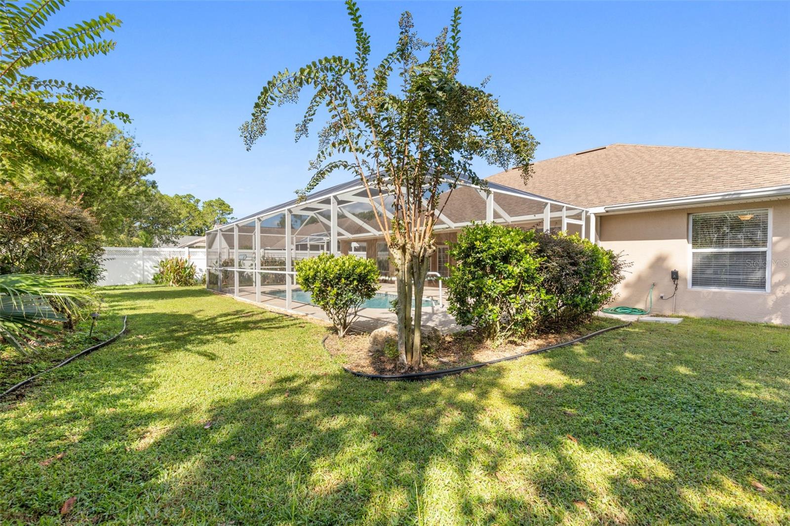 46 WOODWARD LN