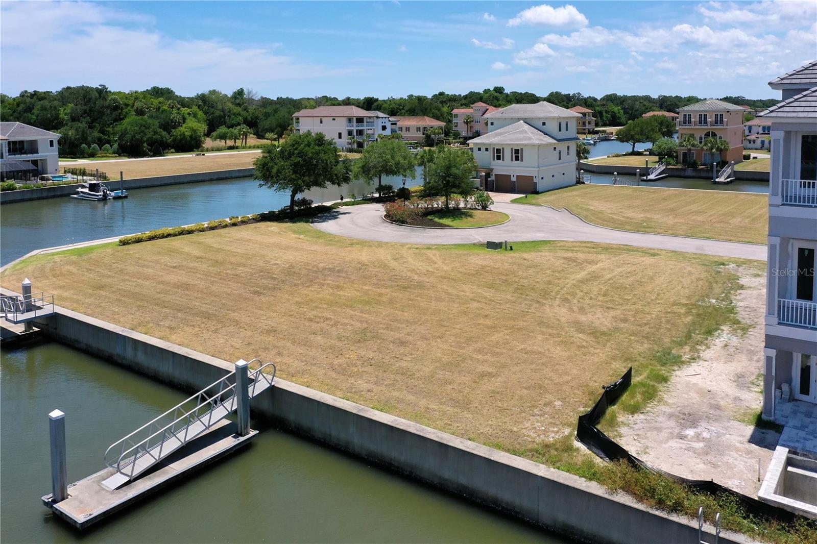 20 SPINAKER CIR