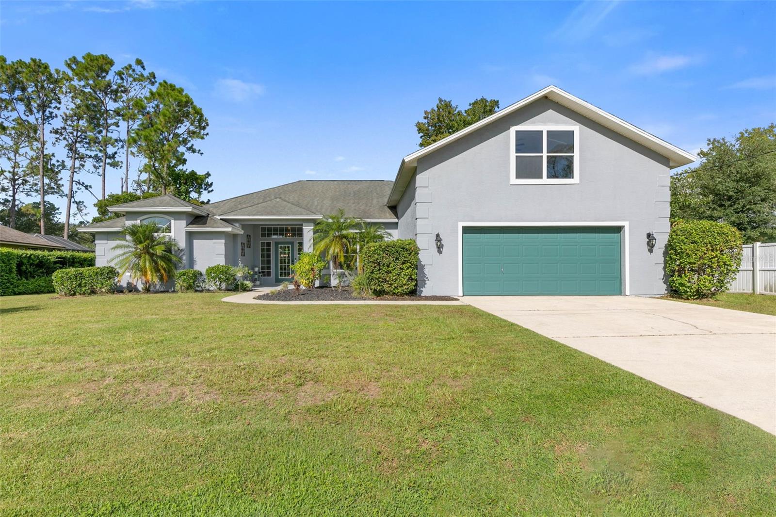 11 WESTCEDAR LN