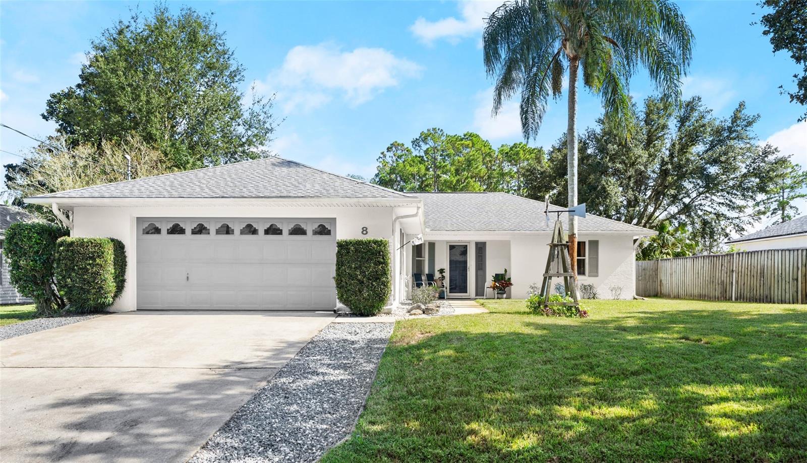 8 BARRINGTON DR