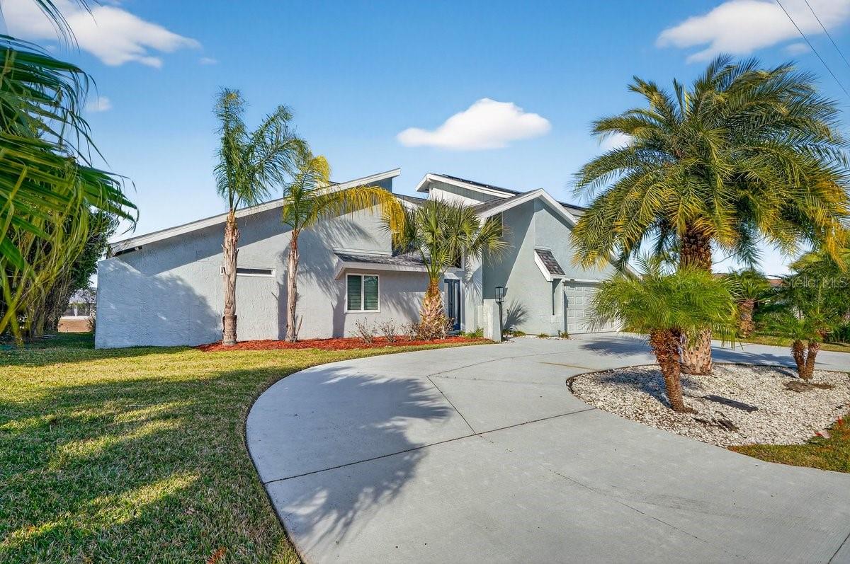 10 FLEMING CT