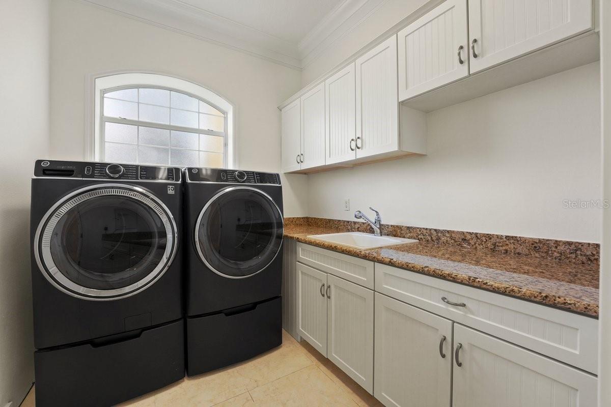 29 OAK VIEW CIR E