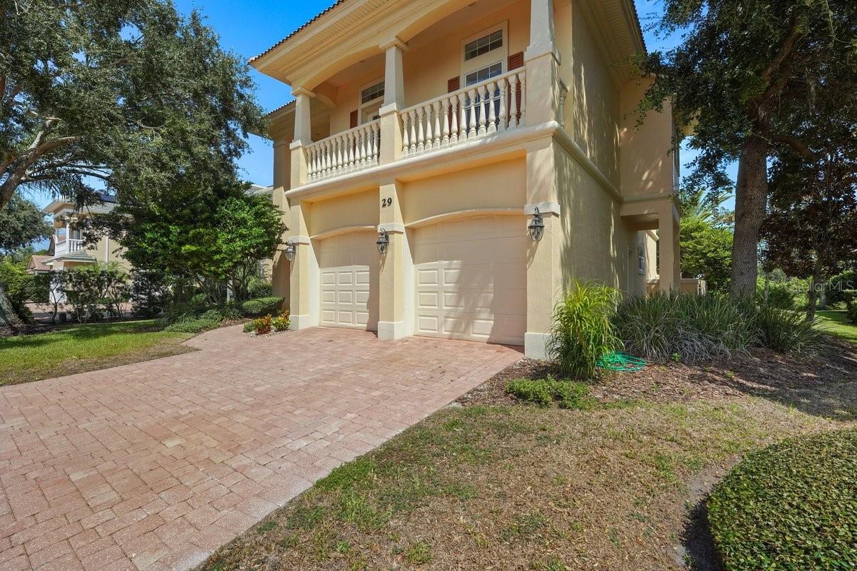 29 OAK VIEW CIR E