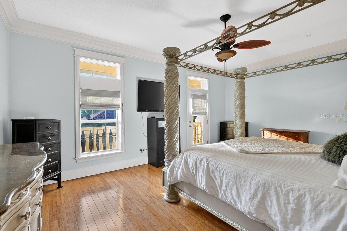 29 OAK VIEW CIR E