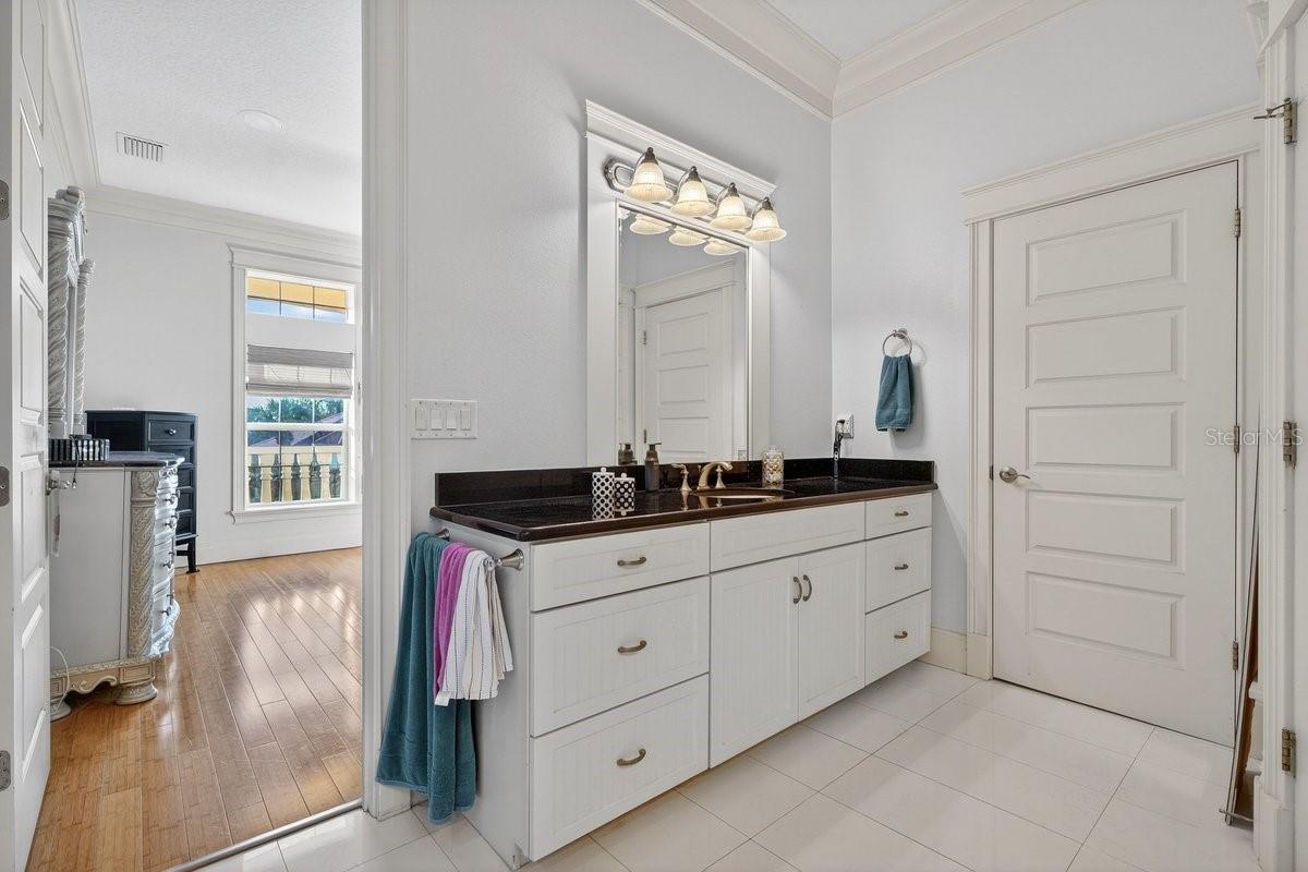29 OAK VIEW CIR E