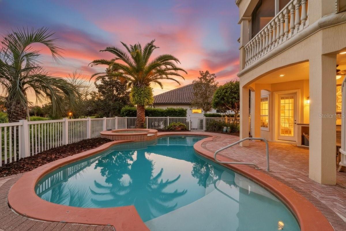29 OAK VIEW CIR E