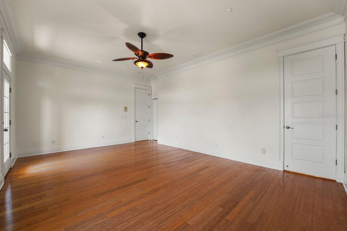 29 OAK VIEW CIR E