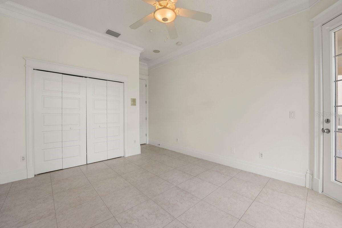 29 OAK VIEW CIR E