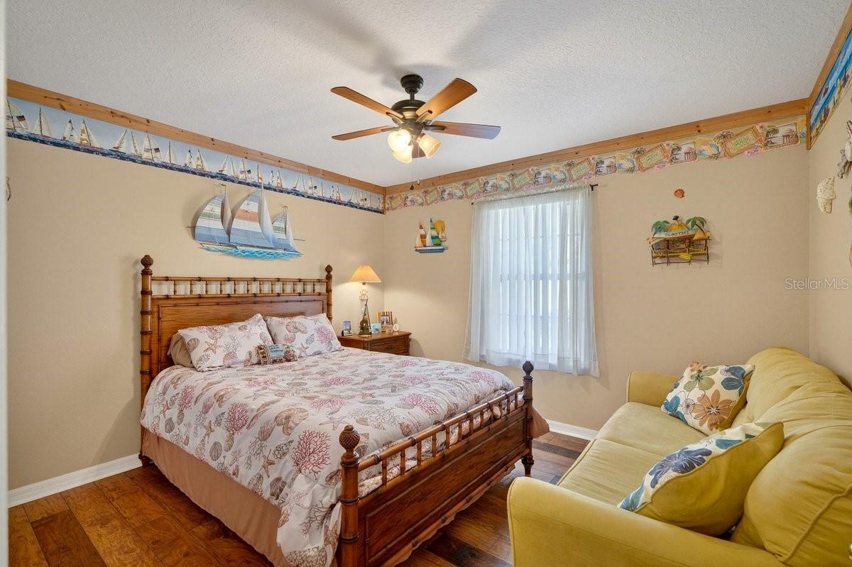 89 ROBINSON DR