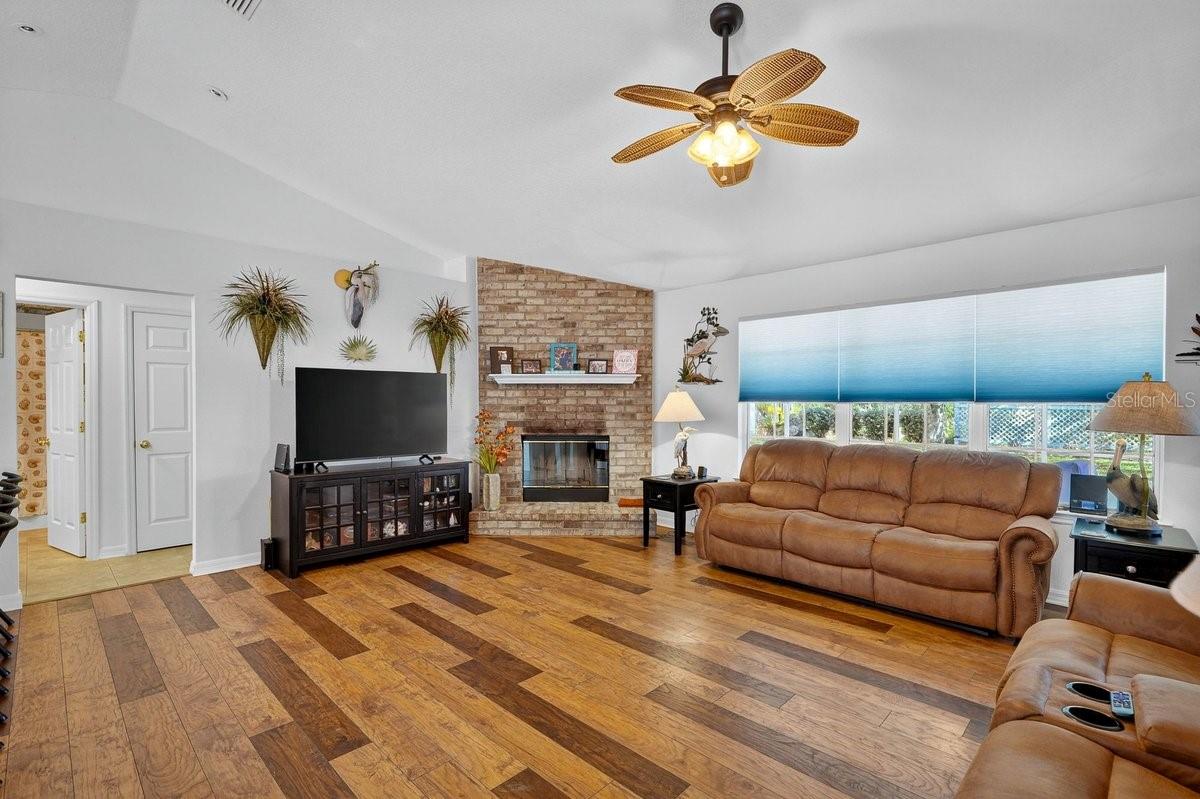 89 ROBINSON DR