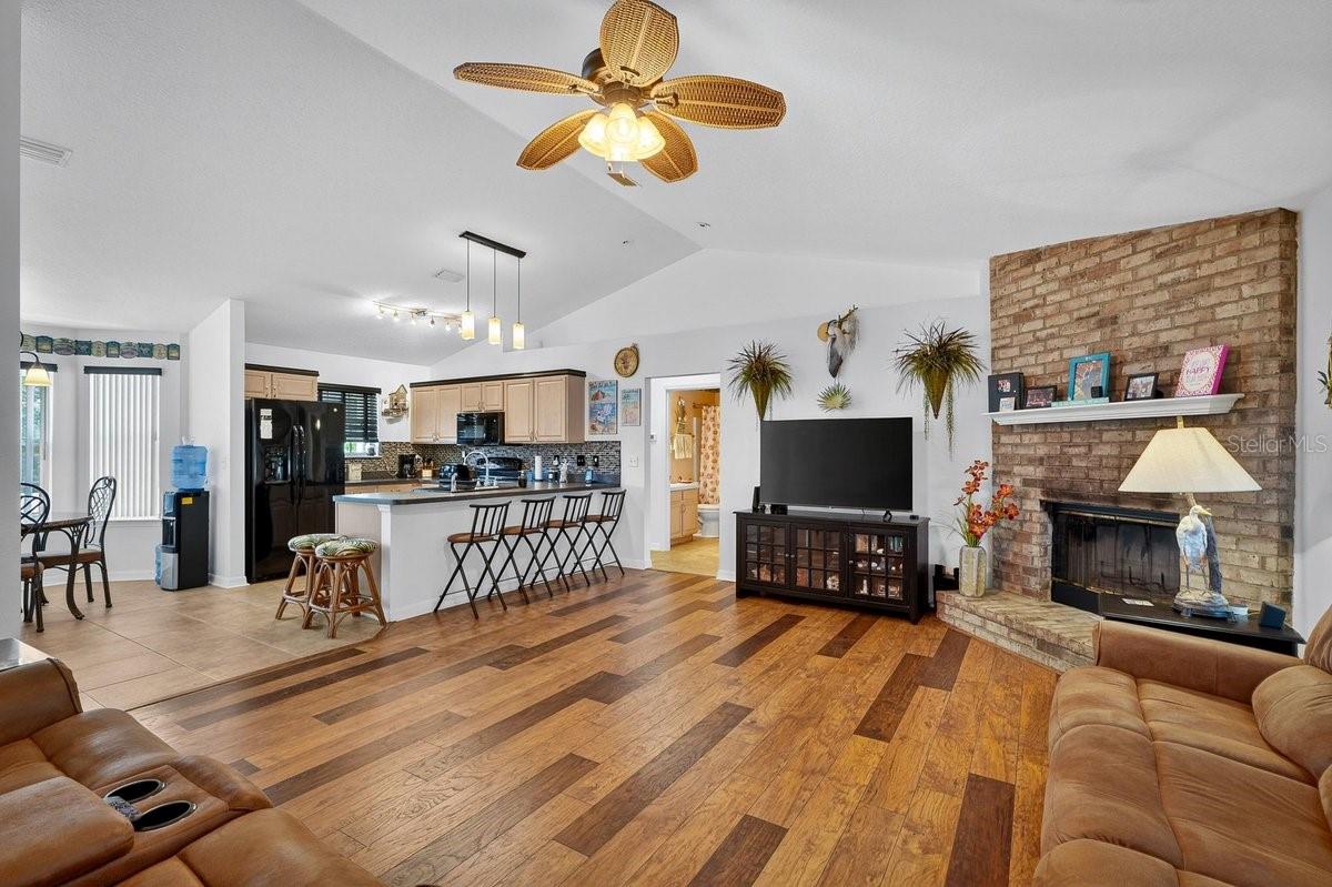 89 ROBINSON DR