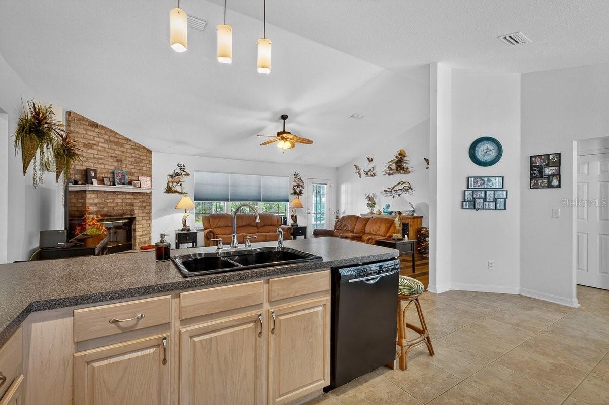 89 ROBINSON DR