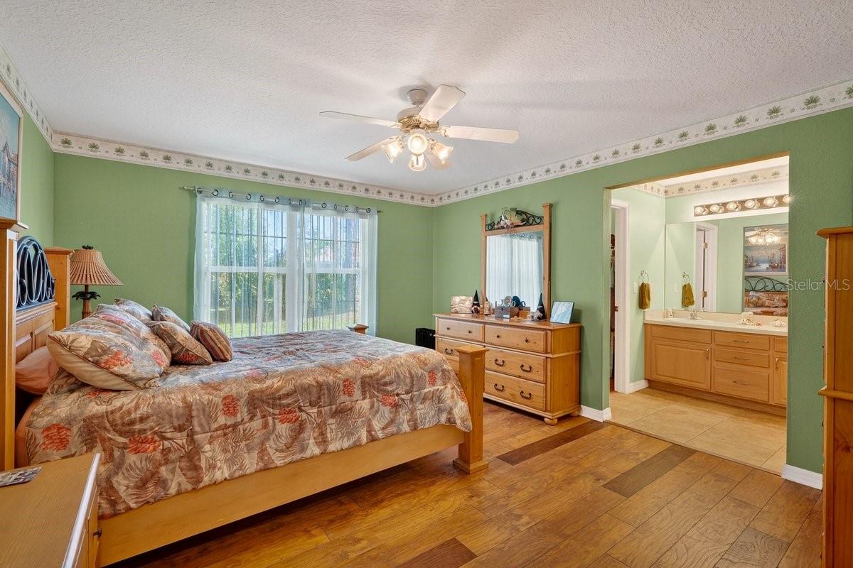 89 ROBINSON DR